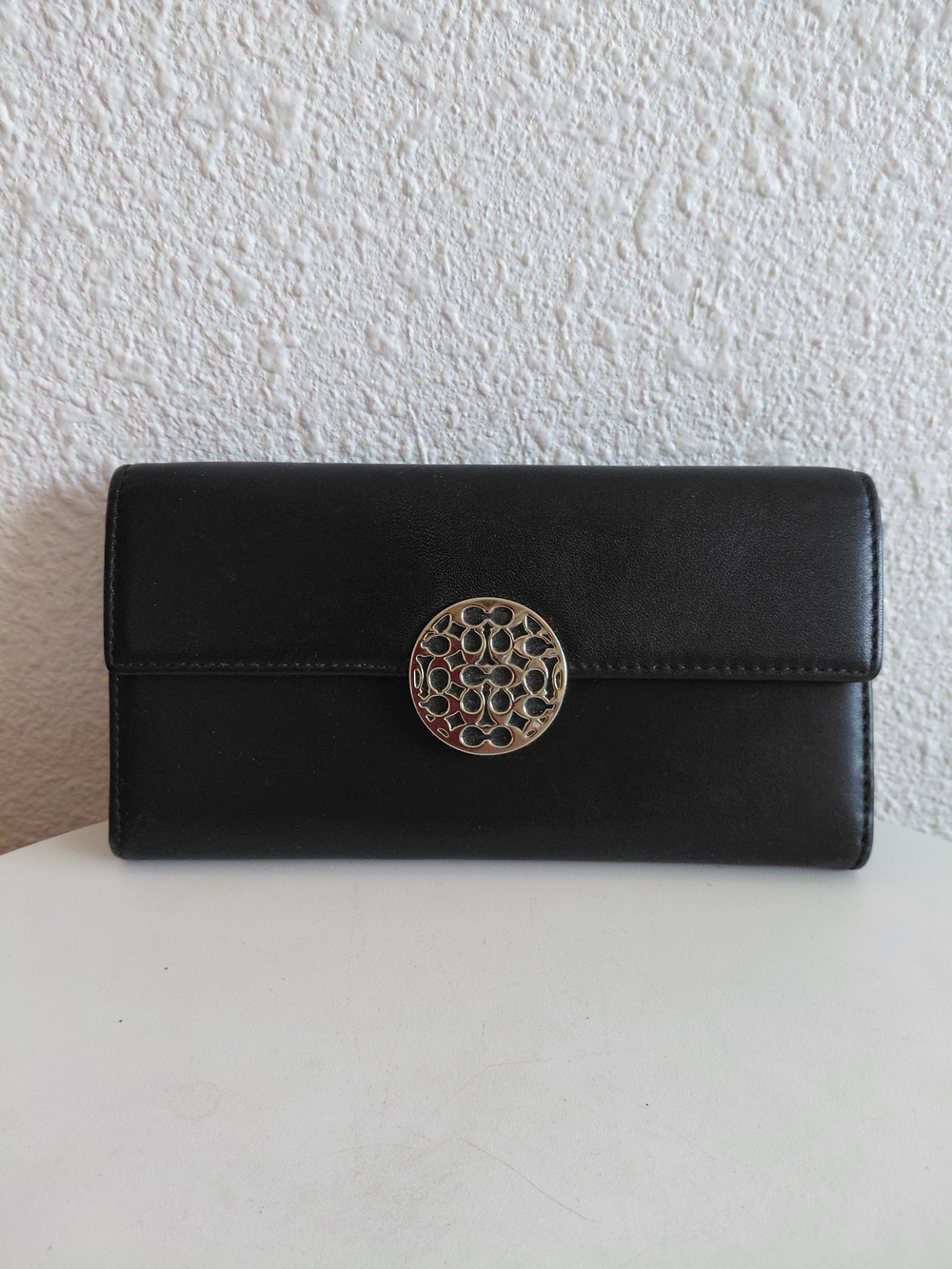 Coach Black Leather Roomy Wallet Silver Tone